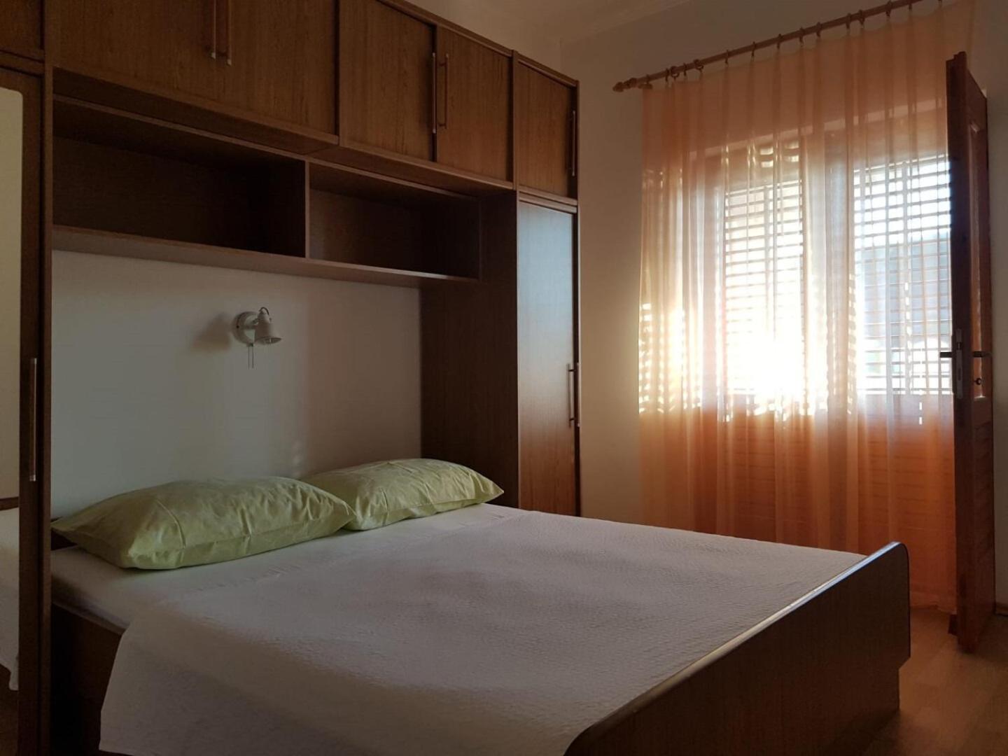 Apartments Mari - Near Sea 洛帕 外观 照片